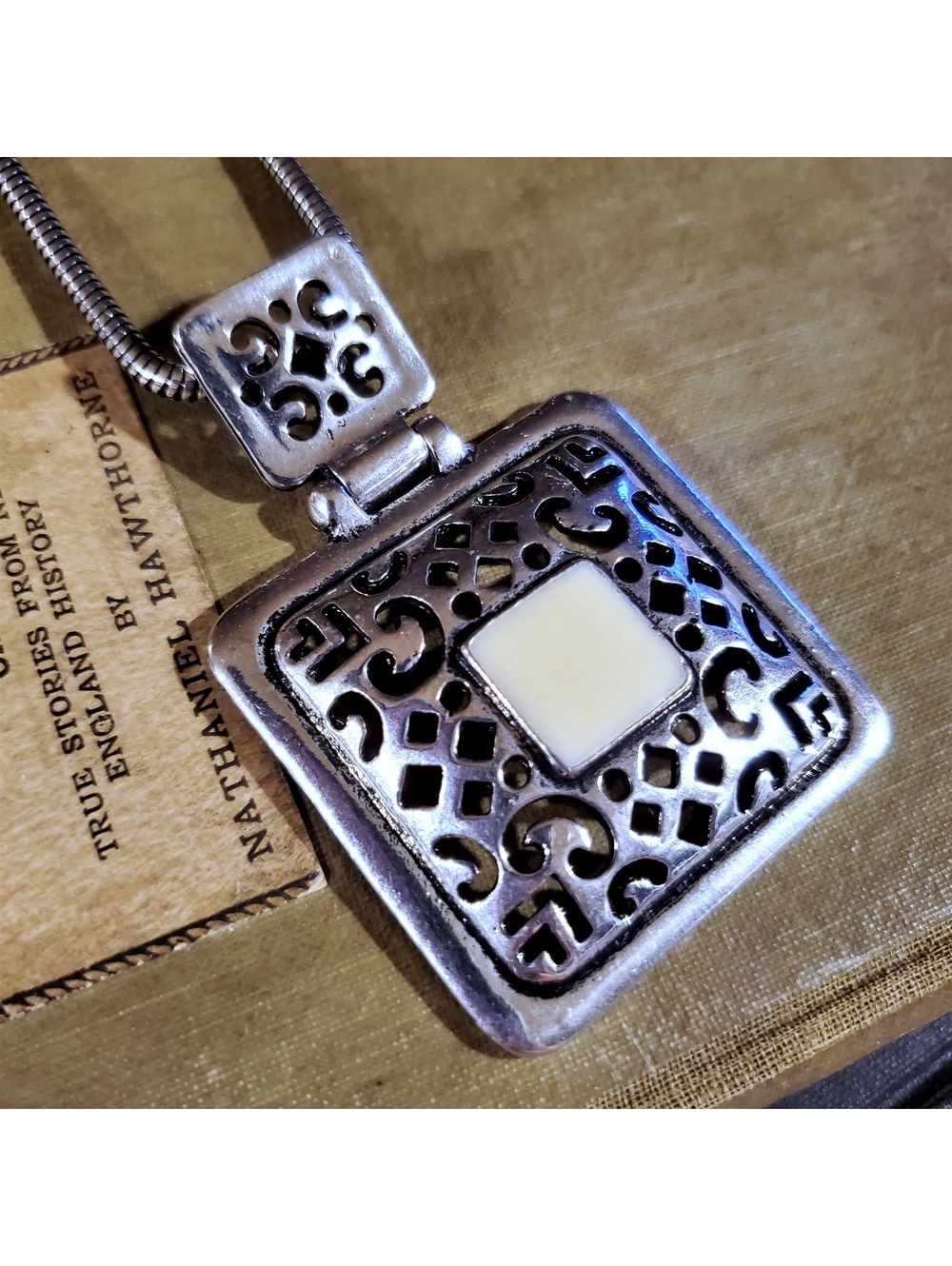 Avant Garde Art Deco Silver Cream Openwork Squares Statement Pendant Necklace